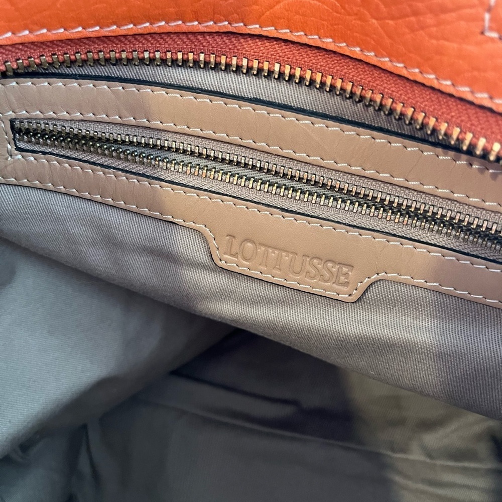 Lottusse Leather Tote Bag - Picture 6 of 7